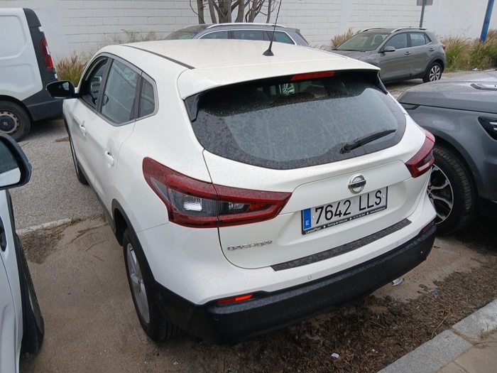 Nissan Qashqai dCi 85 Acenta 85 kW (115 CV) Vehículo usado en Madrid Nissan Qashqai dCi 85 Acenta 85 kW (115 CV) Vehículo usado en Madrid