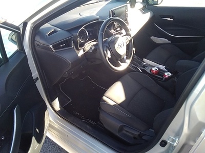 Toyota Corolla 1.8 125 Híbrido Touring Business Plus E-CVT 90 kW (122 CV) 7 Toyota Corolla 1.8 125 Híbrido Touring Business Plus E-CVT 90 kW (122 CV) 7