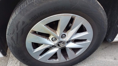 Skoda Fabia 1.0 MPI Essence 59 kW (80 CV) 12 Skoda Fabia 1.0 MPI Essence 59 kW (80 CV) 12