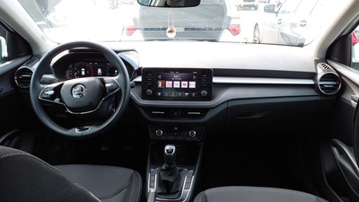 Skoda Fabia 1.0 MPI Essence 59 kW (80 CV) 8 Skoda Fabia 1.0 MPI Essence 59 kW (80 CV) 8