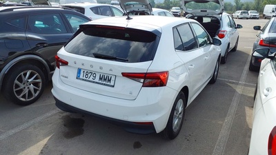 Skoda Fabia 1.0 MPI Essence 59 kW (80 CV) 3 Skoda Fabia 1.0 MPI Essence 59 kW (80 CV) 3