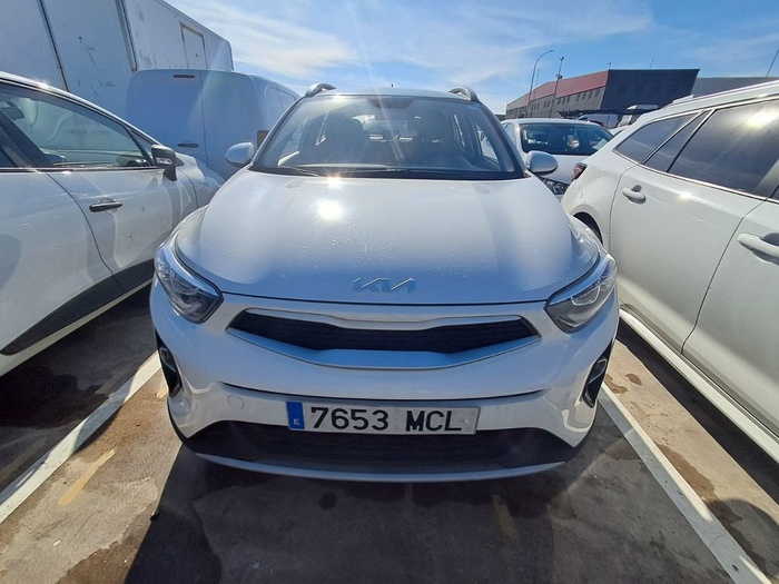Kia Stonic 1.0 T-GDi MHEV iMT Concept 74 kW (100 CV) Vehículo usado en Madrid Kia Stonic 1.0 T-GDi MHEV iMT Concept 74 kW (100 CV) Vehículo usado en Madrid