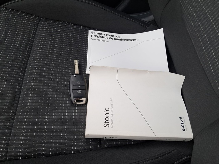 Kia Stonic 1.0 T-GDi MHEV Drive iMT 88 kW (120 CV) Vehículo usado en Madrid Kia Stonic 1.0 T-GDi MHEV Drive iMT 88 kW (120 CV) Vehículo usado en Madrid