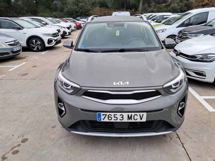 Kia Stonic 1.0 T-GDi MHEV Drive iMT 88 kW (120 CV) Vehículo usado en Madrid Kia Stonic 1.0 T-GDi MHEV Drive iMT 88 kW (120 CV) Vehículo usado en Madrid