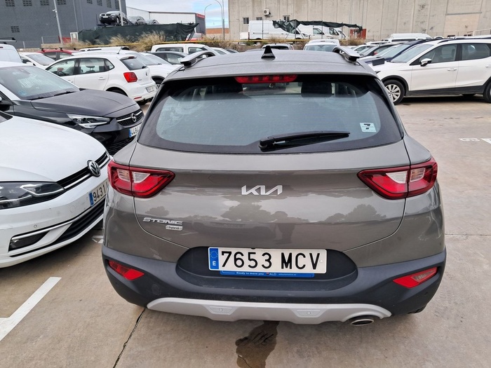Kia Stonic 1.0 T-GDi MHEV Drive iMT 88 kW (120 CV) Vehículo usado en Madrid Kia Stonic 1.0 T-GDi MHEV Drive iMT 88 kW (120 CV) Vehículo usado en Madrid
