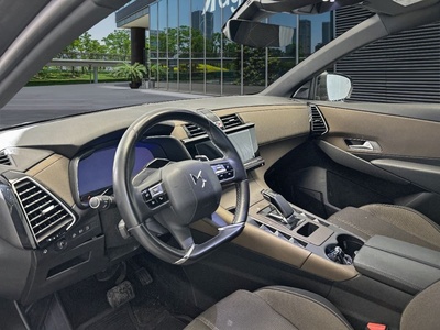 DS DS7 Crossback E-Tense 300 So Chic 4WD Auto 221 kW (300 CV) 7 DS DS7 Crossback E-Tense 300 So Chic 4WD Auto 221 kW (300 CV) 7