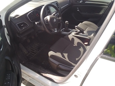 Renault Megane Business Blue dCi 85 kW (115 CV) 11 Renault Megane Business Blue dCi 85 kW (115 CV) 11