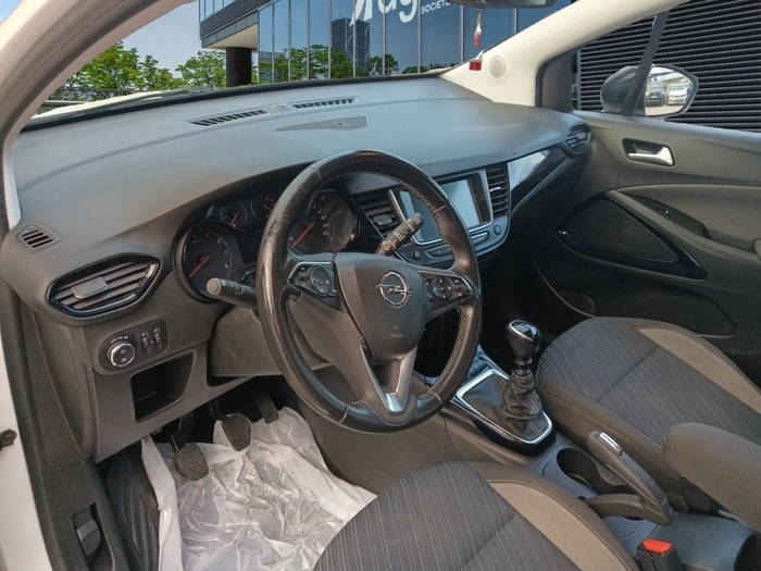 Opel Crossland X 1.5 D S&S Design Line 120 Aniversario 75 kW (102 CV) Vehículo usado en Madrid Opel Crossland X 1.5 D S&S Design Line 120 Aniversario 75 kW (102 CV) Vehículo usado en Madrid