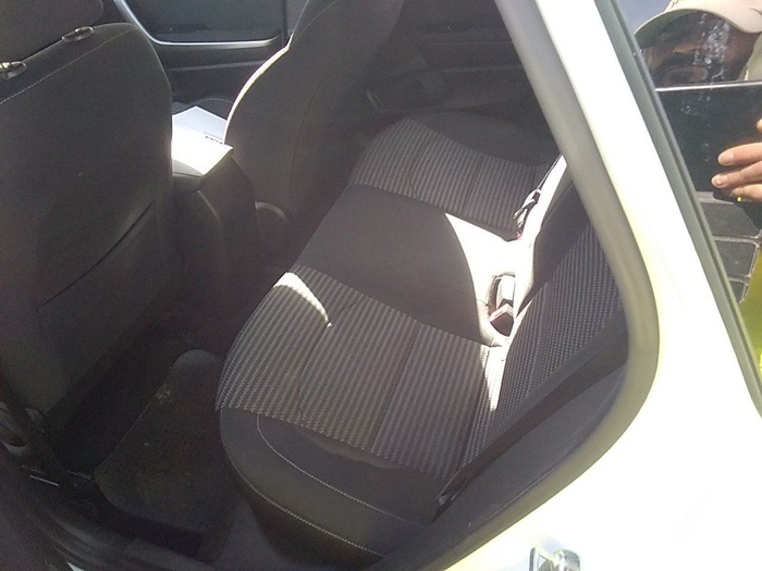 Kia Ceed 1.0 T-GDI Drive 74 kW (100 CV) Vehículo usado en Madrid Kia Ceed 1.0 T-GDI Drive 74 kW (100 CV) Vehículo usado en Madrid