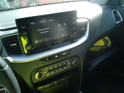 Kia Ceed 1.0 T-GDI Drive 74 kW (100 CV) 9 Kia Ceed 1.0 T-GDI Drive 74 kW (100 CV) 9