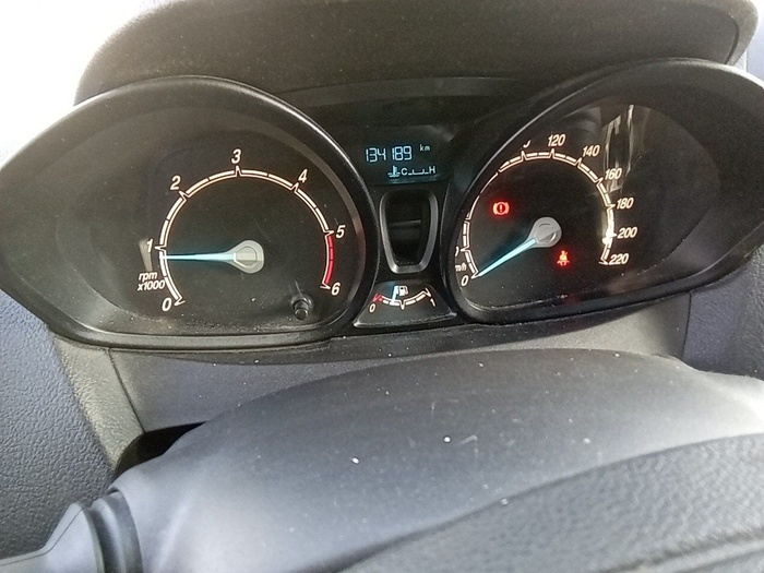 Ford Transit Courier Furgon 1.5 TDCI Trend 74 kW (100 CV) Vehículo usado en Madrid Ford Transit Courier Furgon 1.5 TDCI Trend 74 kW (100 CV) Vehículo usado en Madrid