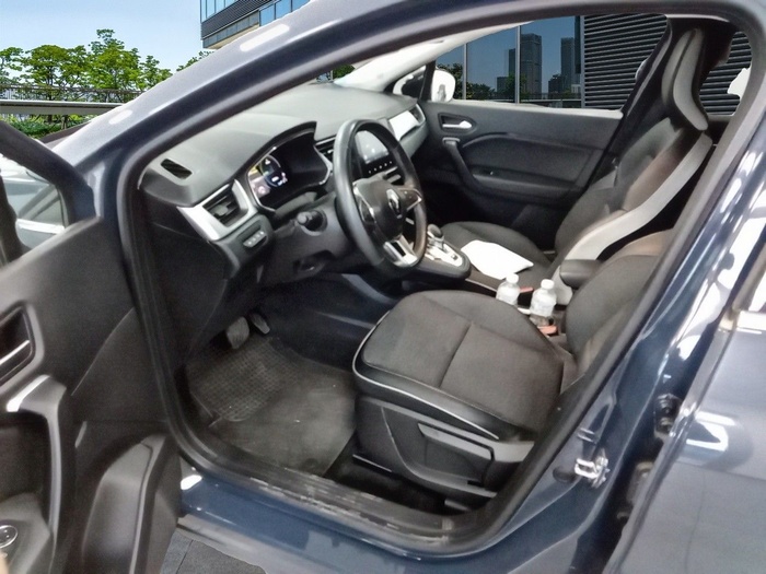 Renault Captur Zen E-TECH Híbrido enchufable 118 kW (160 CV) Vehículo usado en Madrid Renault Captur Zen E-TECH Híbrido enchufable 118 kW (160 CV) Vehículo usado en Madrid