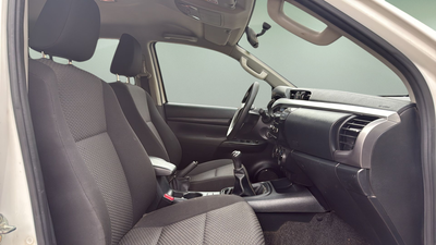 Toyota Hilux 2.4 D-4D Doble Cabina GX 110 kW (150 CV) 8 Toyota Hilux 2.4 D-4D Doble Cabina GX 110 kW (150 CV) 8