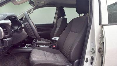 Toyota Hilux 2.4 D-4D Doble Cabina GX 110 kW (150 CV) 6 Toyota Hilux 2.4 D-4D Doble Cabina GX 110 kW (150 CV) 6