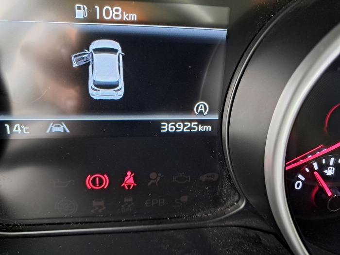 Kia Ceed 1.0 T-GDI Drive 74 kW (100 CV) Vehículo usado en Madrid Kia Ceed 1.0 T-GDI Drive 74 kW (100 CV) Vehículo usado en Madrid