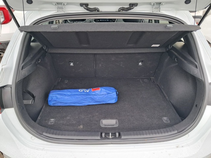 Kia Ceed 1.0 T-GDI Drive 74 kW (100 CV) Vehículo usado en Madrid Kia Ceed 1.0 T-GDI Drive 74 kW (100 CV) Vehículo usado en Madrid