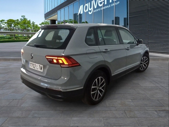 Volkswagen Tiguan 2.0 TDI 90 kW (122 CV) Vehículo usado en Madrid Volkswagen Tiguan 2.0 TDI 90 kW (122 CV) Vehículo usado en Madrid