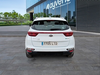 Kia Sportage 1.6 MHEV Business 4x4 100 kW (136 CV) 12 Kia Sportage 1.6 MHEV Business 4x4 100 kW (136 CV) 12