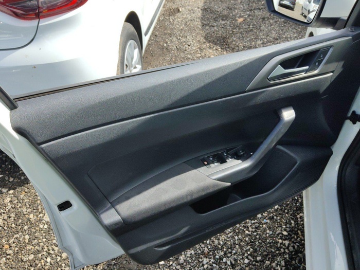 Volkswagen Polo Advance 1.0 TSI 70 kW (95 CV) Vehículo usado en Madrid Volkswagen Polo Advance 1.0 TSI 70 kW (95 CV) Vehículo usado en Madrid