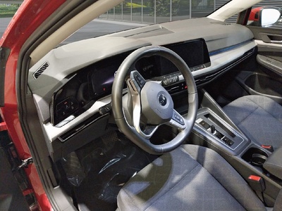 Volkswagen Golf Life 1.5 eTSI 110 kW (150 CV) DSG 14 Volkswagen Golf Life 1.5 eTSI 110 kW (150 CV) DSG 14