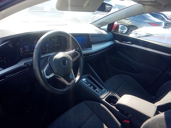 Volkswagen Golf Life 1.5 eTSI 110 kW (150 CV) DSG Vehículo usado en Madrid Volkswagen Golf Life 1.5 eTSI 110 kW (150 CV) DSG Vehículo usado en Madrid