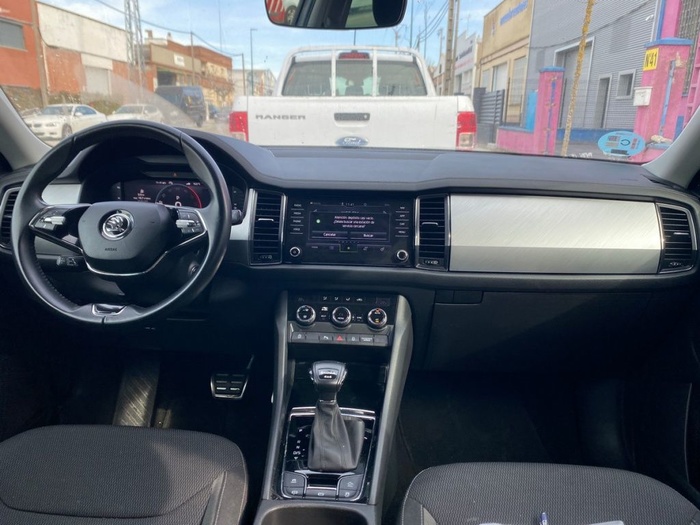 Skoda Kodiaq 2.0 TDI Ambition 4x4 DSG 110 kW (150 CV) Vehículo usado en Madrid Skoda Kodiaq 2.0 TDI Ambition 4x4 DSG 110 kW (150 CV) Vehículo usado en Madrid