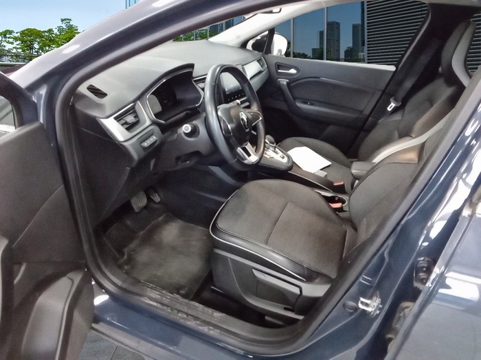 Renault Captur Zen E-TECH Híbrido enchufable 118 kW (160 CV) Vehículo usado en Madrid Renault Captur Zen E-TECH Híbrido enchufable 118 kW (160 CV) Vehículo usado en Madrid