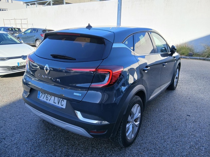 Renault Captur Zen E-TECH Híbrido enchufable 118 kW (160 CV) Vehículo usado en Madrid Renault Captur Zen E-TECH Híbrido enchufable 118 kW (160 CV) Vehículo usado en Madrid