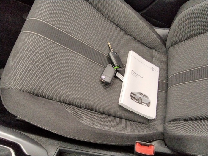 Volkswagen T-Roc Life 1.5 TSI 110 kW (150 CV) DSG Vehículo usado en Madrid Volkswagen T-Roc Life 1.5 TSI 110 kW (150 CV) DSG Vehículo usado en Madrid