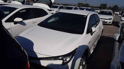 Toyota Corolla 125H Active E-CVT 90 kW (122 CV) 1 Toyota Corolla 125H Active E-CVT 90 kW (122 CV) 1