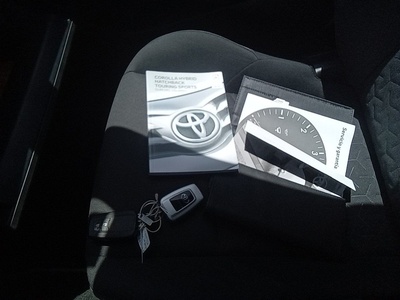 Toyota Corolla 125H Active E-CVT 90 kW (122 CV) 14 Toyota Corolla 125H Active E-CVT 90 kW (122 CV) 14