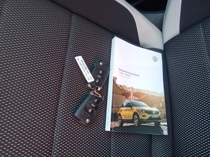 Volkswagen T-Roc Sport 1.5 TSI 110 kW (150 CV) DSG Vehículo usado en Madrid Volkswagen T-Roc Sport 1.5 TSI 110 kW (150 CV) DSG Vehículo usado en Madrid