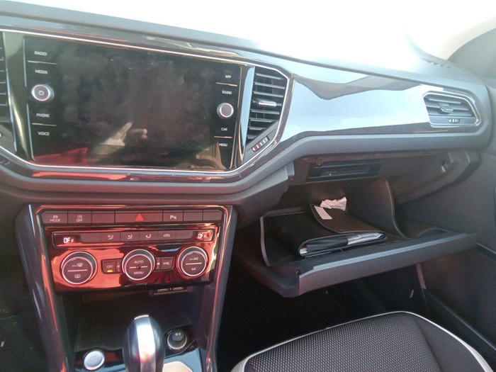 Volkswagen T-Roc Sport 1.5 TSI 110 kW (150 CV) DSG Vehículo usado en Madrid Volkswagen T-Roc Sport 1.5 TSI 110 kW (150 CV) DSG Vehículo usado en Madrid