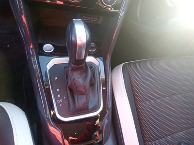 Volkswagen T-Roc Sport 1.5 TSI 110 kW (150 CV) DSG 13 Volkswagen T-Roc Sport 1.5 TSI 110 kW (150 CV) DSG 13