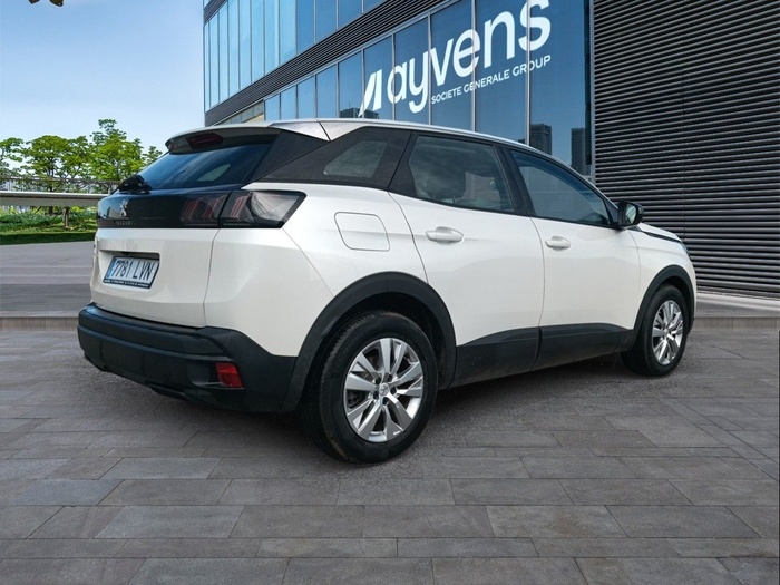 Peugeot 3008 BlueHDi 130 S&S Active Pack 96 kW (130 CV) Vehículo usado en Madrid Peugeot 3008 BlueHDi 130 S&S Active Pack 96 kW (130 CV) Vehículo usado en Madrid