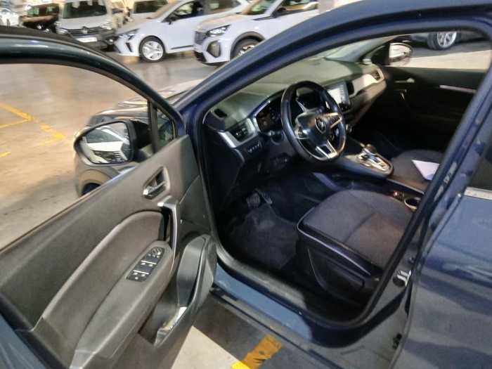 Renault Captur Zen E-TECH Híbrido enchufable 118 kW (160 CV) Vehículo usado en Madrid Renault Captur Zen E-TECH Híbrido enchufable 118 kW (160 CV) Vehículo usado en Madrid
