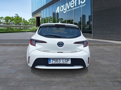 Toyota Corolla 125H Active E-CVT 90 kW (122 CV) 5 Toyota Corolla 125H Active E-CVT 90 kW (122 CV) 5