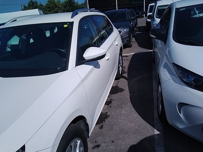 Skoda Kamiq 1.0 TSI Ambition DSG 81 kW (110 CV) 15 Skoda Kamiq 1.0 TSI Ambition DSG 81 kW (110 CV) 15