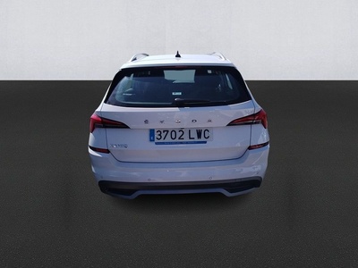 Skoda Kamiq 1.0 TSI Ambition DSG 81 kW (110 CV) 5 Skoda Kamiq 1.0 TSI Ambition DSG 81 kW (110 CV) 5