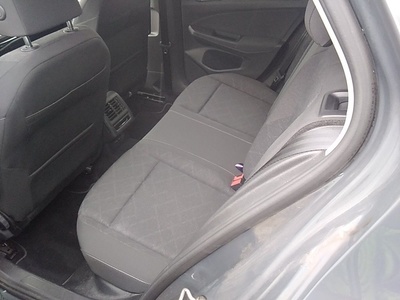 Volkswagen Golf Life 2.0 TDI 85 kW (115 CV) DSG 15 Volkswagen Golf Life 2.0 TDI 85 kW (115 CV) DSG 15