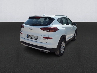 Hyundai Tucson 1.6 CRDI 48V SLE 4x2 85 kW (116 CV) 4 Hyundai Tucson 1.6 CRDI 48V SLE 4x2 85 kW (116 CV) 4