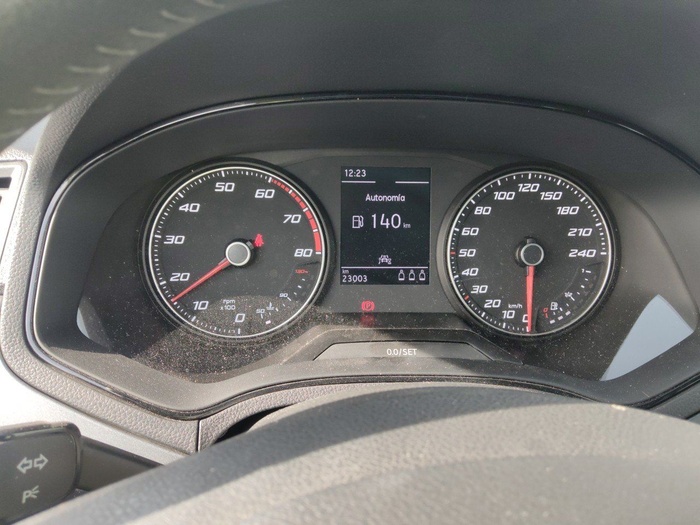 SEAT Arona 1.0 TSI Style Go Eco 81 kW (110 CV) Vehículo usado en Madrid SEAT Arona 1.0 TSI Style Go Eco 81 kW (110 CV) Vehículo usado en Madrid