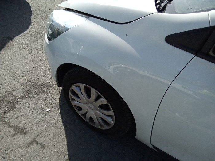 Renault Clio Business TCe 55 kW (75 CV) Vehículo usado en Madrid Renault Clio Business TCe 55 kW (75 CV) Vehículo usado en Madrid