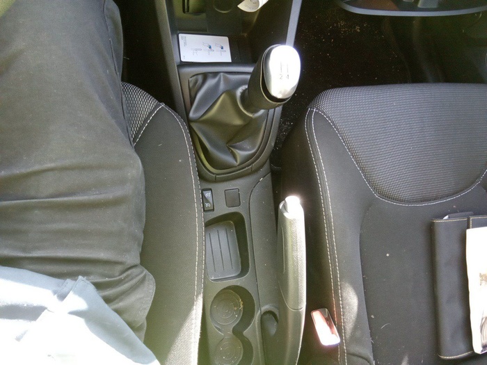 Renault Clio Business TCe 55 kW (75 CV) Vehículo usado en Madrid Renault Clio Business TCe 55 kW (75 CV) Vehículo usado en Madrid