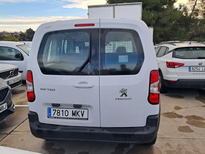 Peugeot Rifter Active Pack Business Standard BlueHDi 73 kW (100 CV) Vehículo usado en Madrid Peugeot Rifter Active Pack Business Standard BlueHDi 73 kW (100 CV) Vehículo usado en Madrid