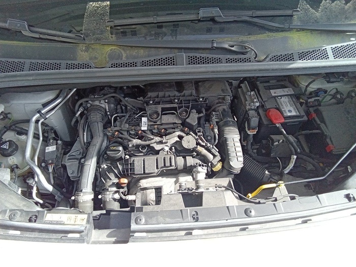 Opel Combo Furgon 1.5 TD Express L H1 75 kW (102 CV) Vehículo usado en Madrid Opel Combo Furgon 1.5 TD Express L H1 75 kW (102 CV) Vehículo usado en Madrid