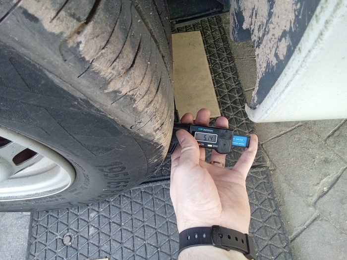 Opel Combo Furgon 1.5 TD Express L H1 75 kW (102 CV) Vehículo usado en Madrid Opel Combo Furgon 1.5 TD Express L H1 75 kW (102 CV) Vehículo usado en Madrid