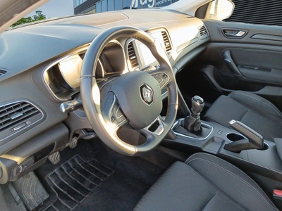 Renault Megane Business Blue dCi 85 kW (115 CV) 7 Renault Megane Business Blue dCi 85 kW (115 CV) 7