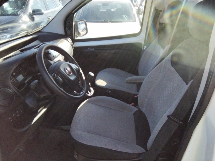 Fiat Fiorino Cargo Furgon 1.3 Multijet Adventure 59 kW (80 CV) Vehículo usado en Madrid Fiat Fiorino Cargo Furgon 1.3 Multijet Adventure 59 kW (80 CV) Vehículo usado en Madrid