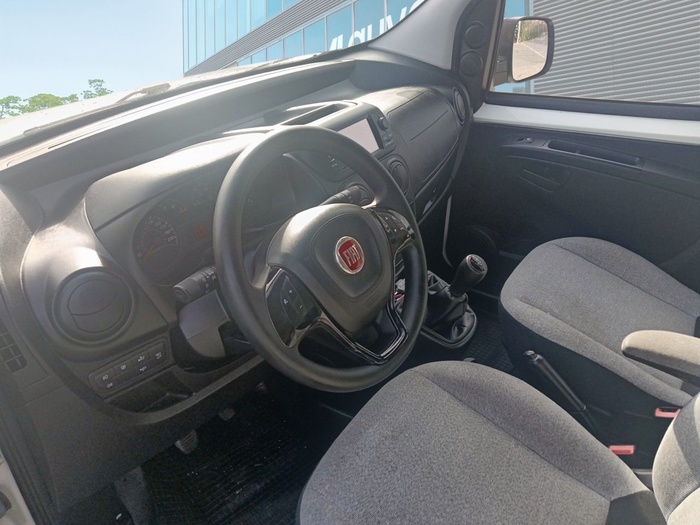 Fiat Fiorino Cargo Furgon 1.3 Multijet Adventure 59 kW (80 CV) Vehículo usado en Madrid Fiat Fiorino Cargo Furgon 1.3 Multijet Adventure 59 kW (80 CV) Vehículo usado en Madrid